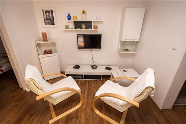 House K1, for 9 persons