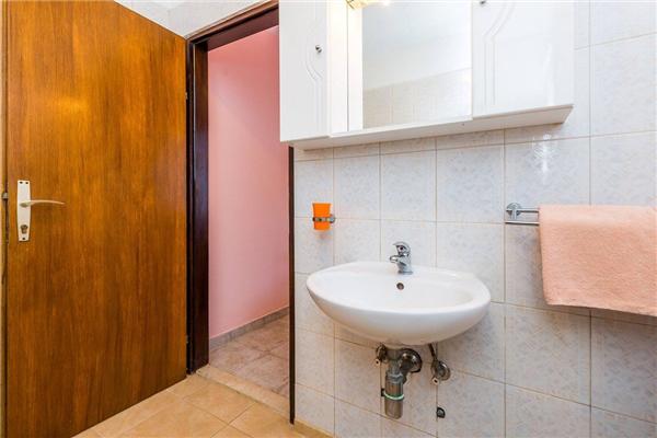 Apartment A3, for 6 persons