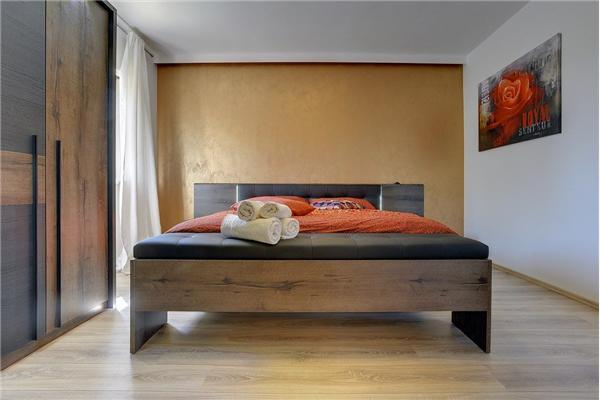 House K1, for 8 persons