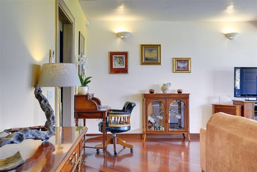 Hiša K1, na 8 osebe