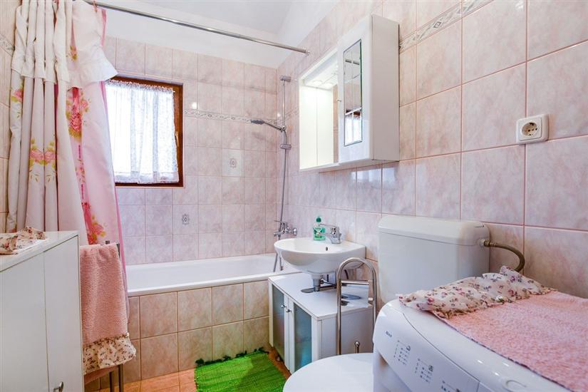 House K1, for 5 persons