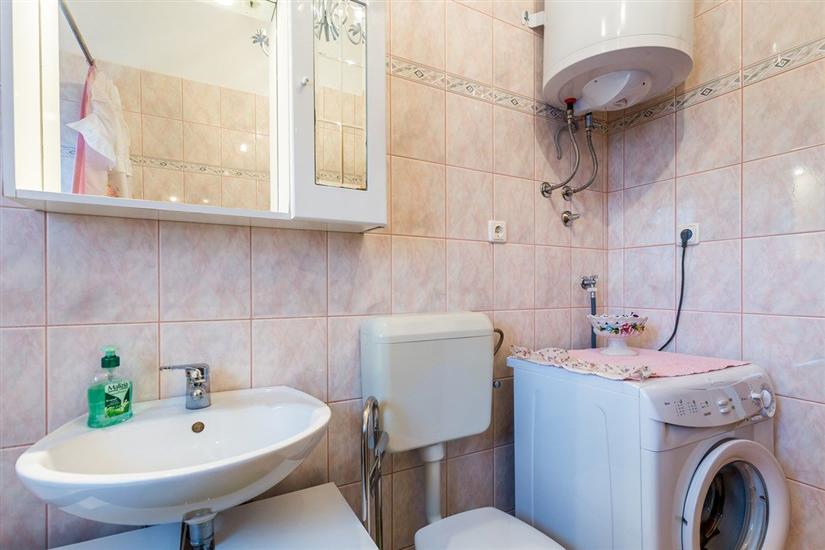 House K1, for 5 persons