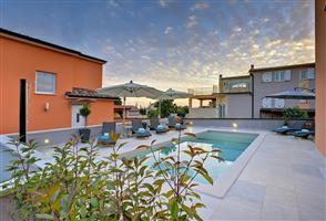 House - Pula