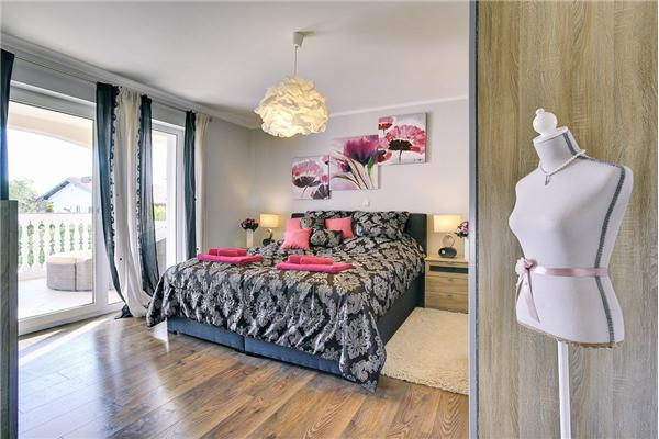 House K1, for 10 persons