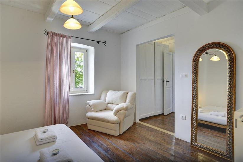 House K1, for 8 persons