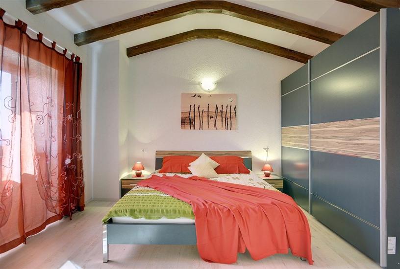 House K1, for 10 persons