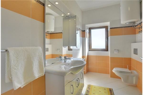 House K1, for 10 persons