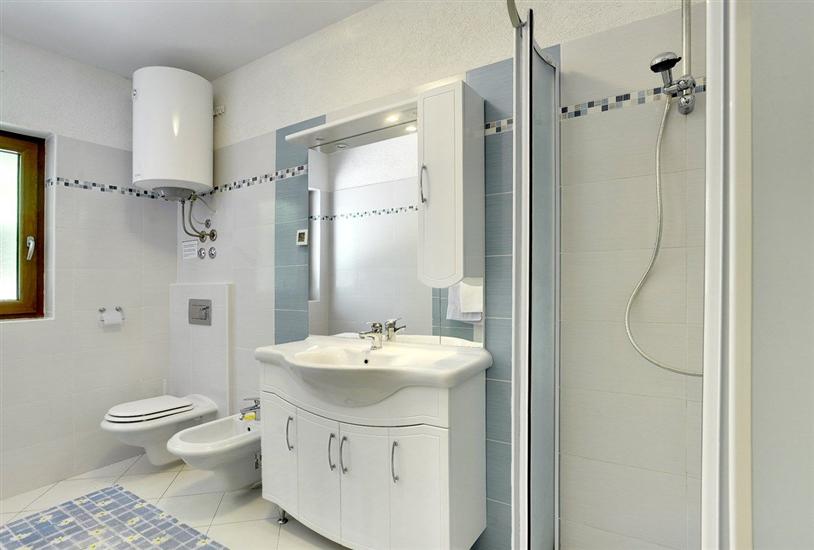 House K1, for 10 persons