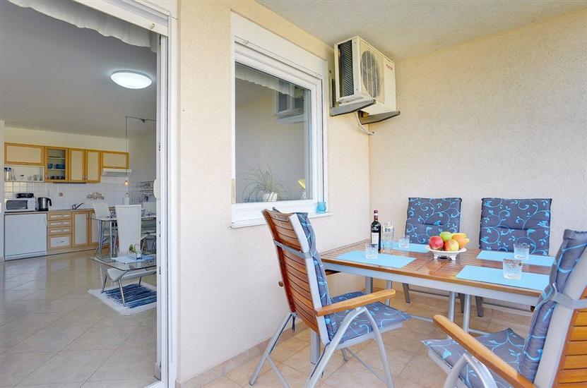 Apartment A1, for 4 persons