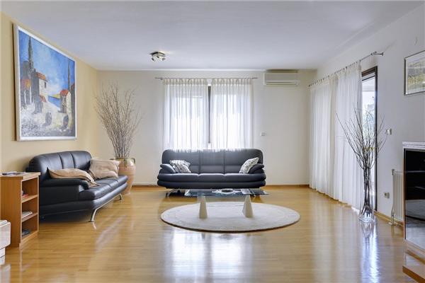 House K1, for 10 persons