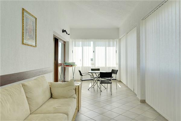 House K1, for 10 persons