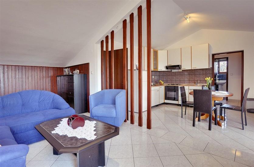 House K1, for 10 persons