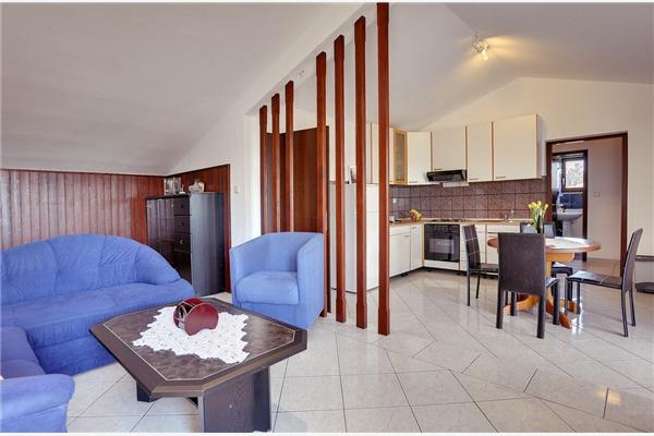 House K1, for 10 persons