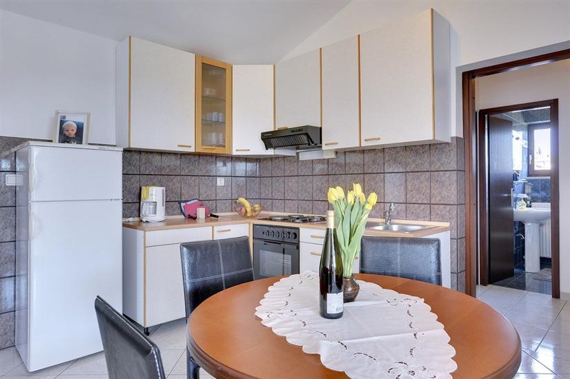 House K1, for 10 persons