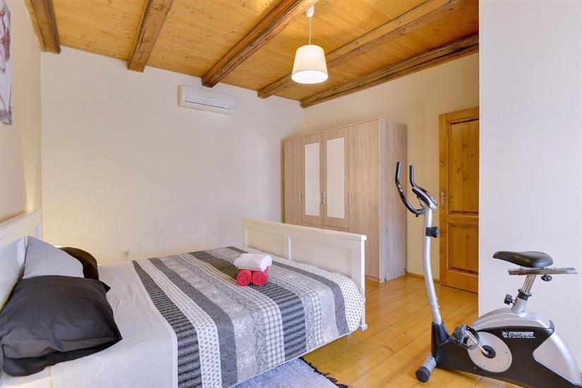 House K1, for 5 persons