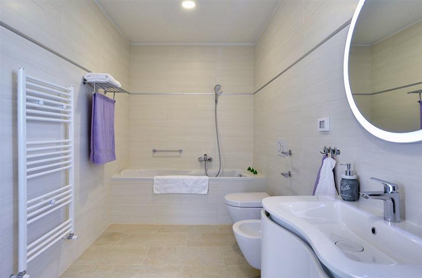 Hiša K1, na 6 osebe