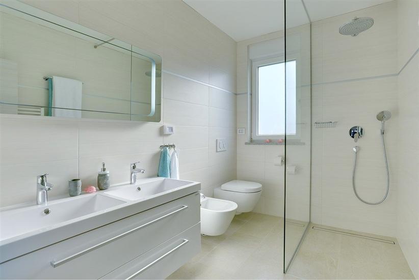 Hiša K1, na 6 osebe