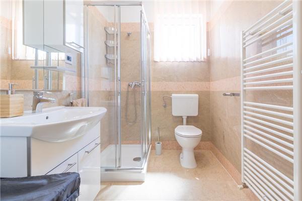 House K1, for 18 persons