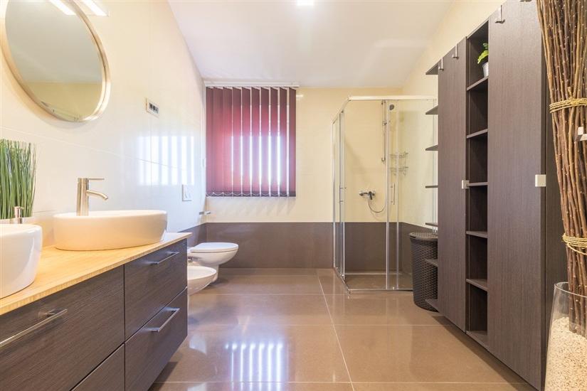 House K1, for 18 persons