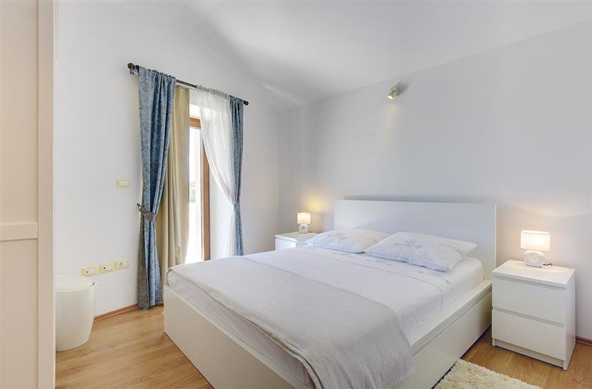 House K1, for 8 persons