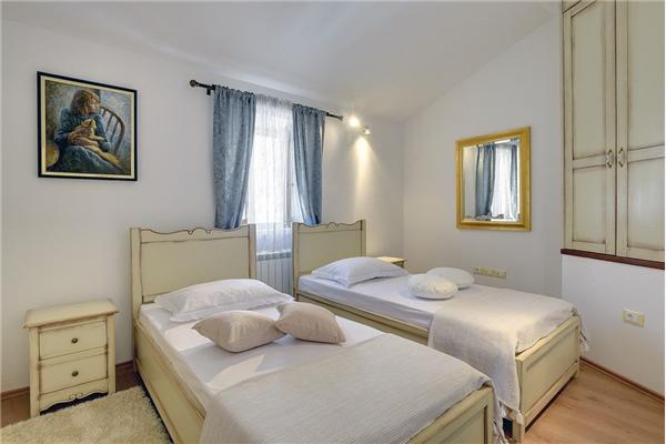 House K1, for 8 persons