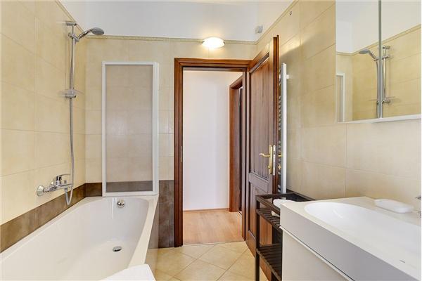 House K1, for 8 persons