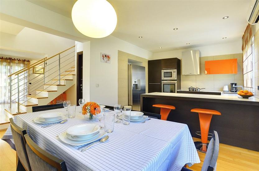 Hiša K1, na 5 osebe