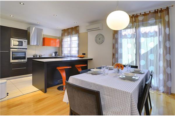 Hiša K1, na 5 osebe