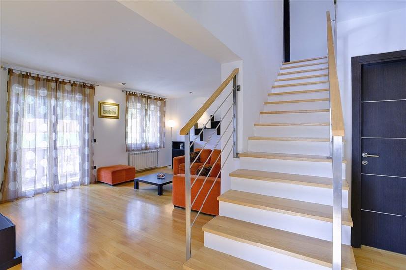 Hiša K1, na 5 osebe