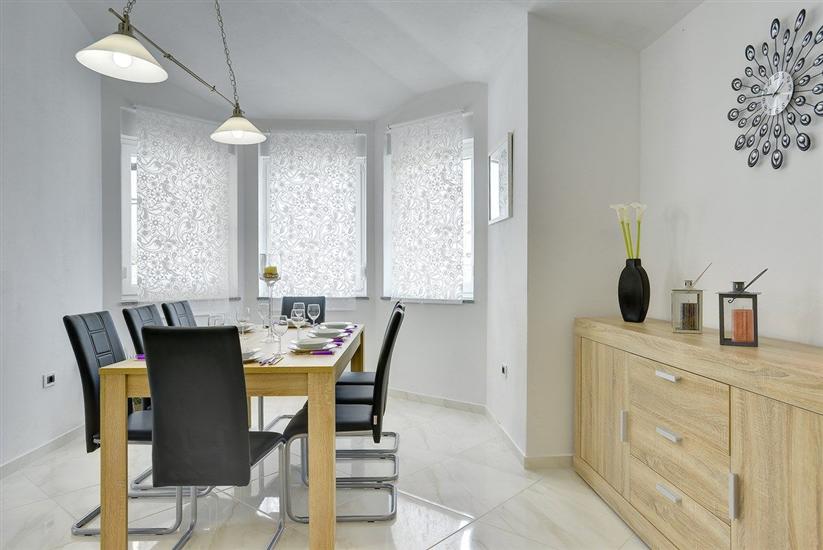 House K1, for 8 persons