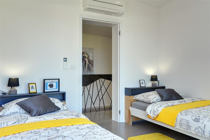 House K1, for 8 persons