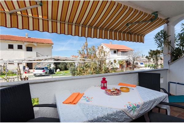 Apartment A2, for 4 persons