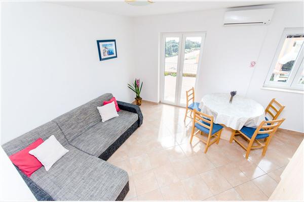 Apartment A1, for 6 persons