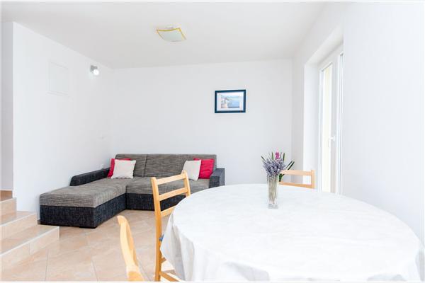 Apartment A1, for 6 persons