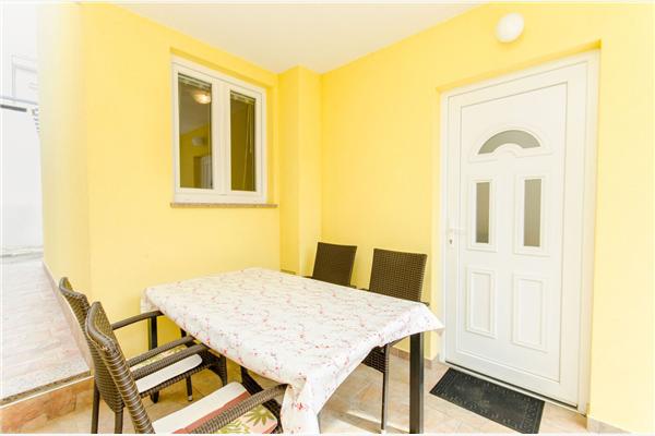 Apartment A1, for 6 persons