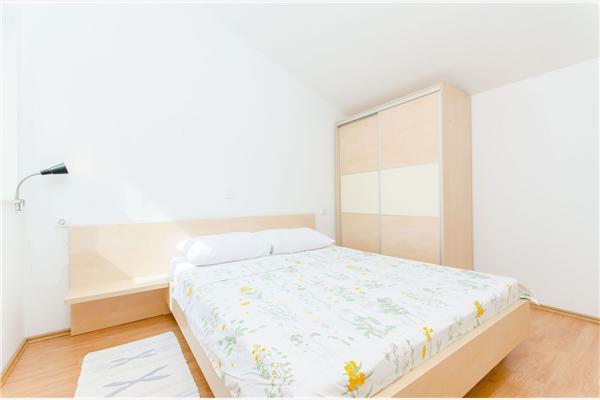 Apartment A2, for 6 persons