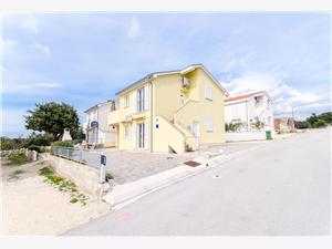 Apartment North Dalmatian islands,BookANDREAFrom 142 €