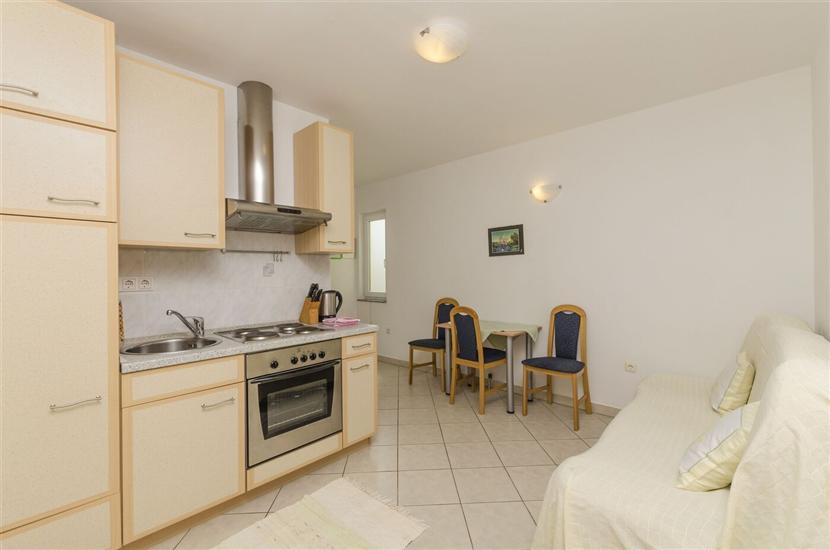 Apartment A2, for 3 persons