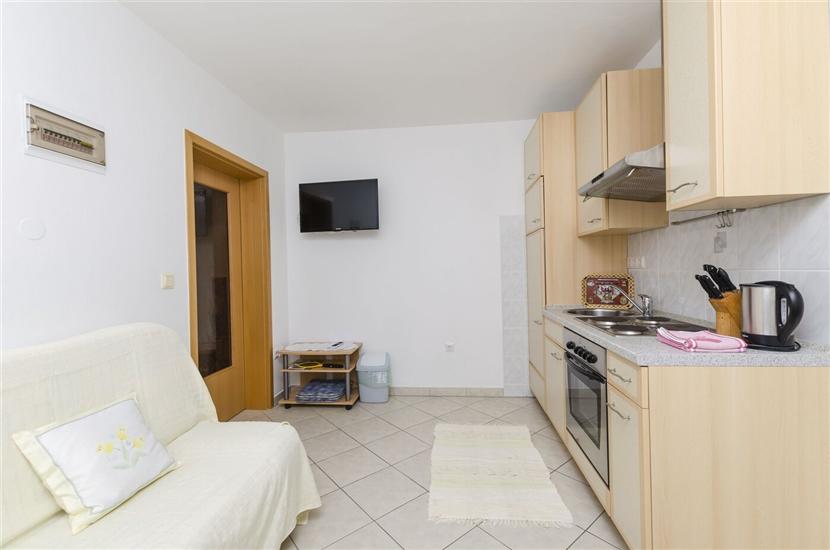 Apartment A2, for 3 persons