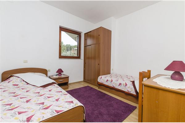 Apartment A2, for 5 persons