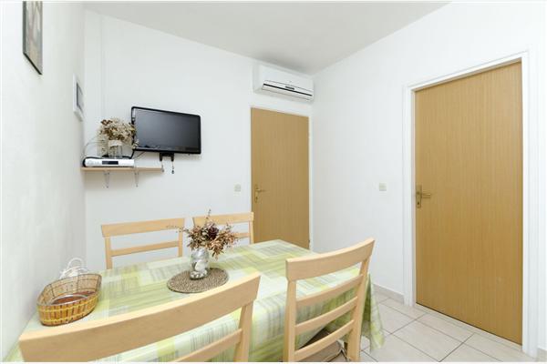 Apartment A2, for 4 persons