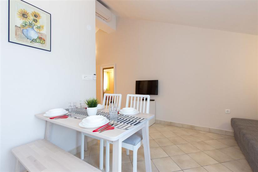 Apartment A2, for 3 persons