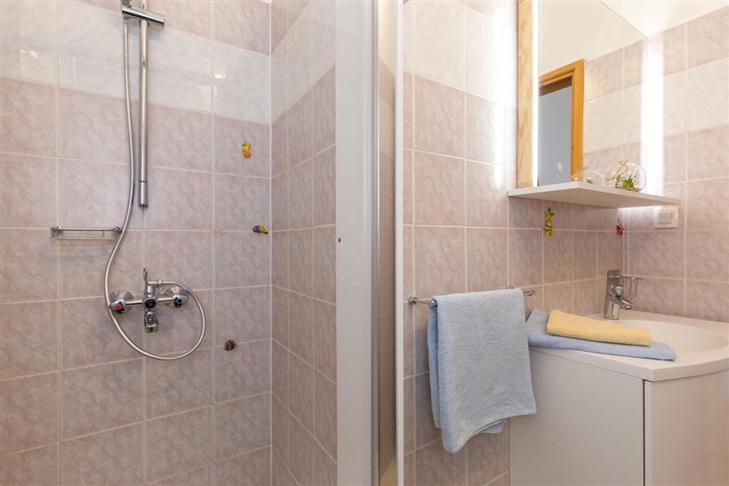 Apartment A2, for 3 persons