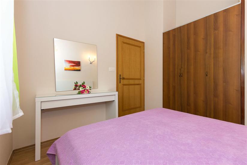 Apartment A2, for 3 persons