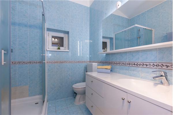 Apartment A4, for 5 persons