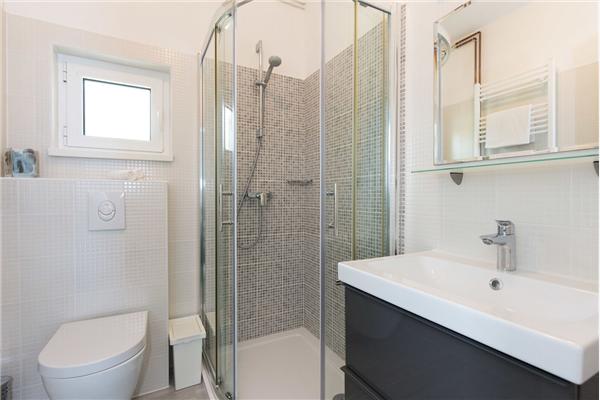 House A1, for 11 persons