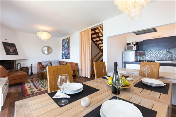 House A1, for 11 persons