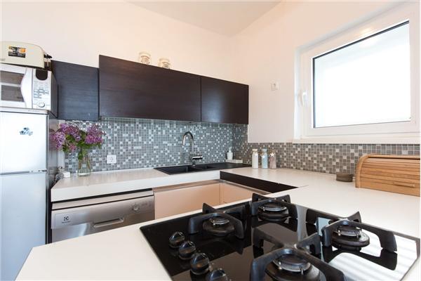 House A1, for 11 persons