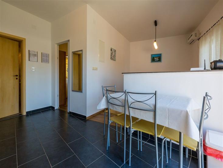 Apartment A4, for 4 persons