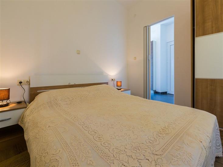 Apartment A4, for 4 persons